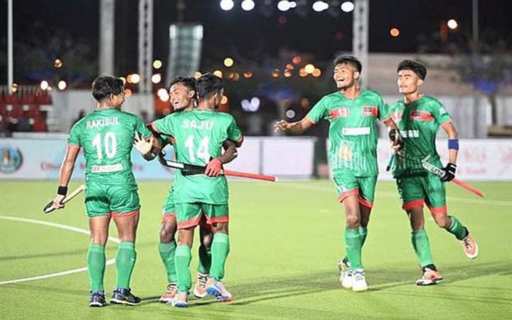 উজবেকিস্তানকে হারিয়ে সেমির স্বপ্ন বাঁচালো বাংলাদেশ